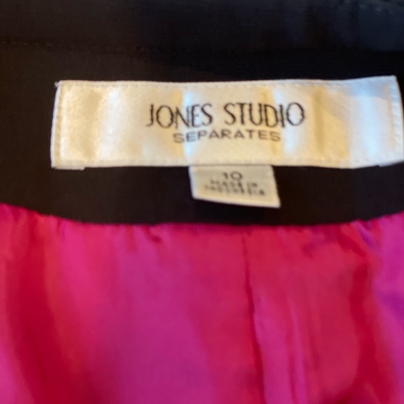 Jones Studio - Picture 3 of 4